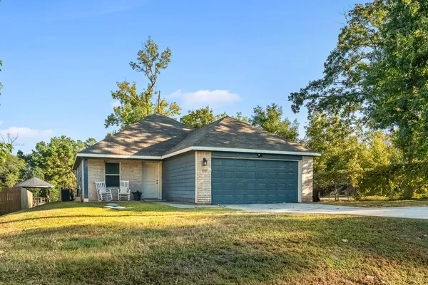 $217,999 | 3031 Apache, Willis, TX 77378