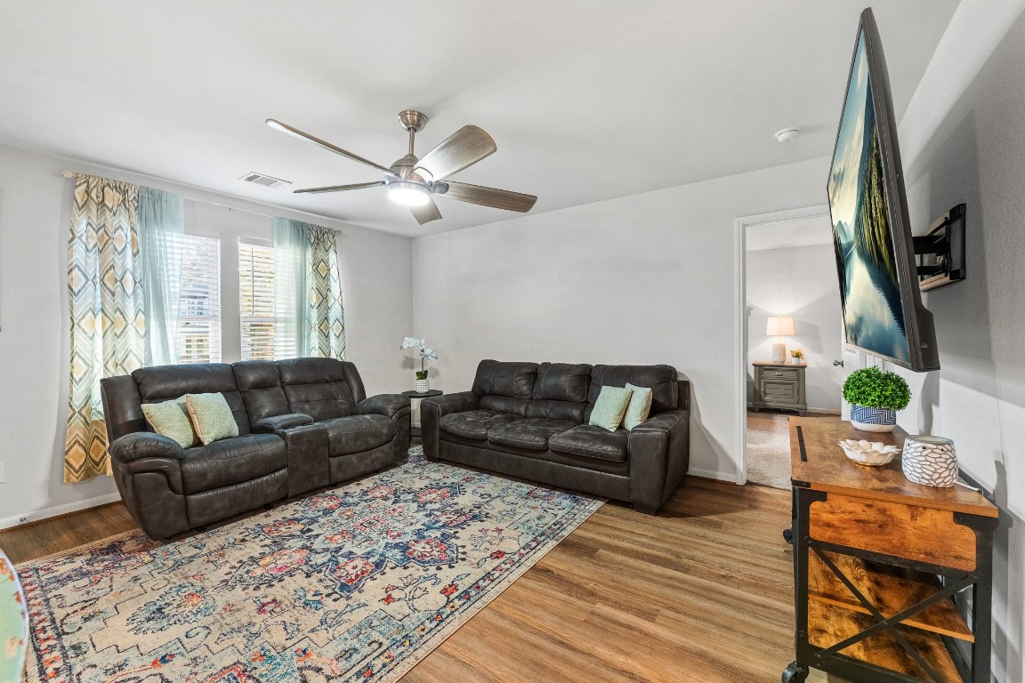 3031 Apache Willis, TX 77378 - Photo 2 of 19