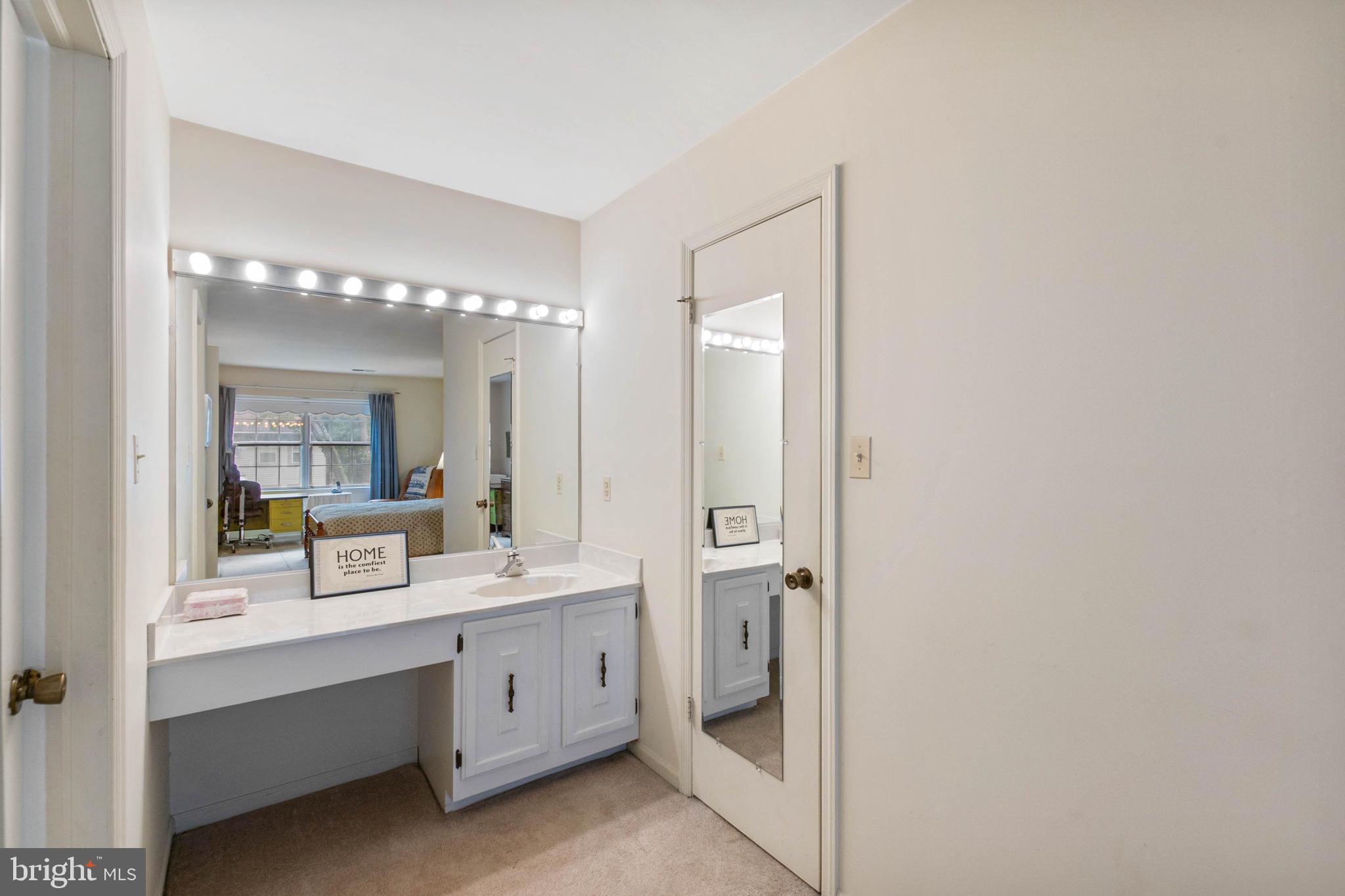 10185 Marshall Pond Road Burke, VA 22015 - Photo 21 of 37 Gallery Image 21