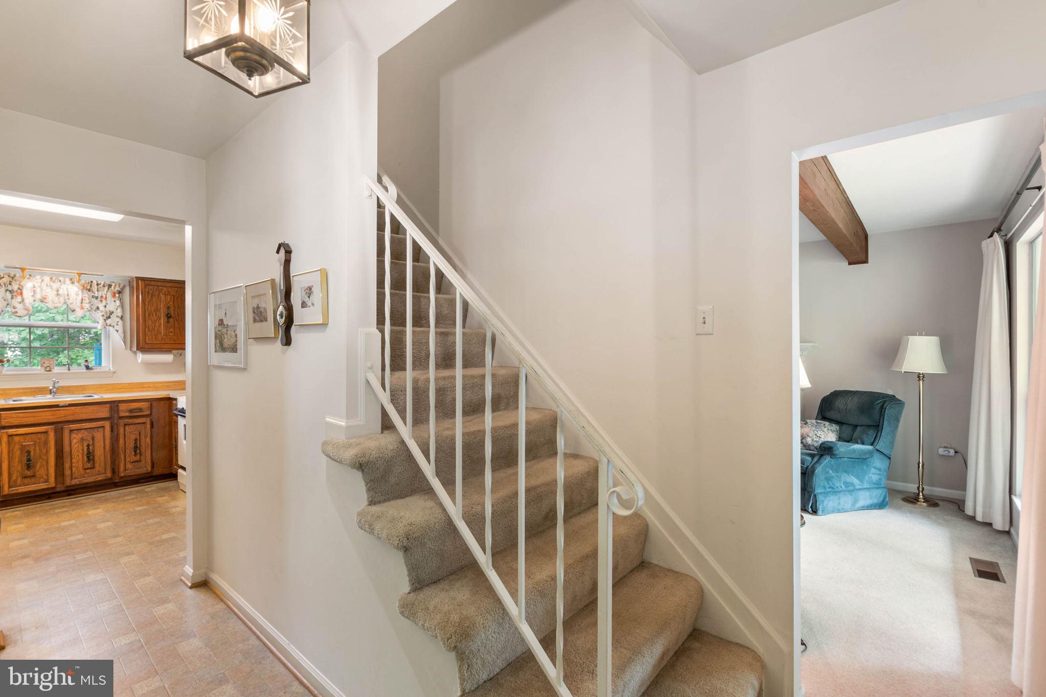 10185 Marshall Pond Road Burke, VA 22015 - Photo 6 of 37 Gallery Image 6