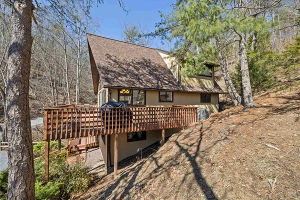 $479,900 | 673 Killmon Road, Basye, VA 22810