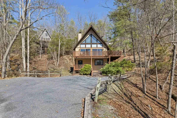 $479,900 | 673 Killmon Road, Basye, VA 22810