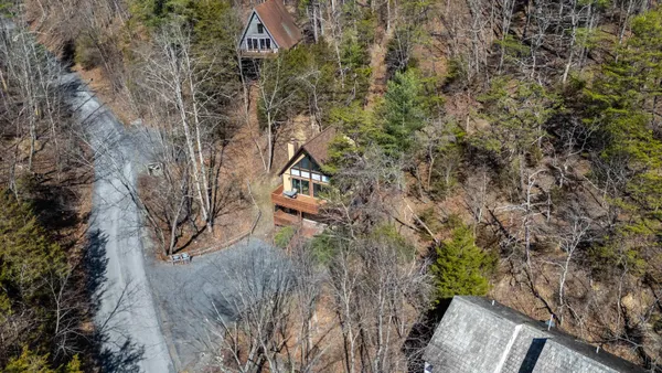 $479,900 | 673 Killmon Road, Basye, VA 22810