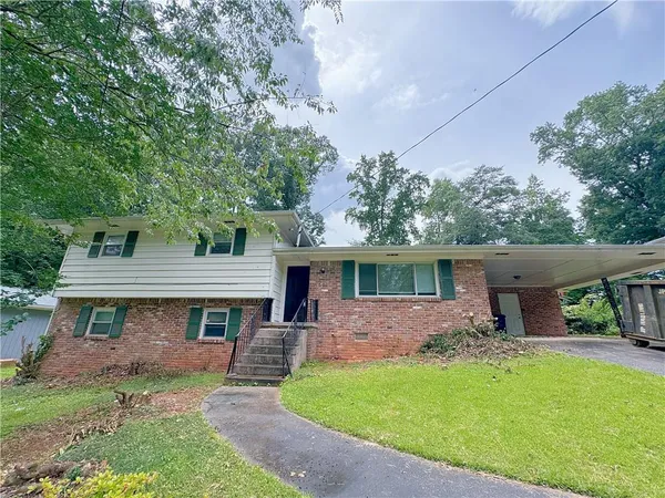 $299,900 | 2223 Shamrock Drive, Decatur, GA 30032