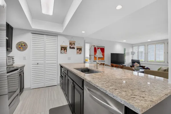 $375,000 | 19981 Boca W Drive, Unit 19981, Boca Raton, FL 33434