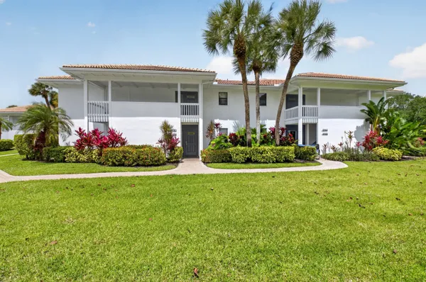$375,000 | 19981 Boca W Drive, Unit 19981, Boca Raton, FL 33434