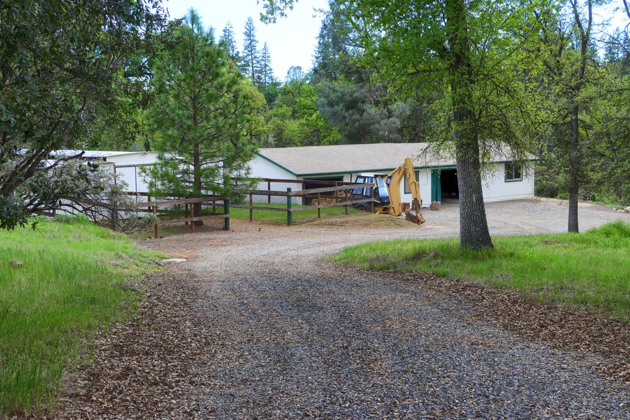 5027 Fox Creek Road Mariposa, CA 95338 - Photo 43 of 81
