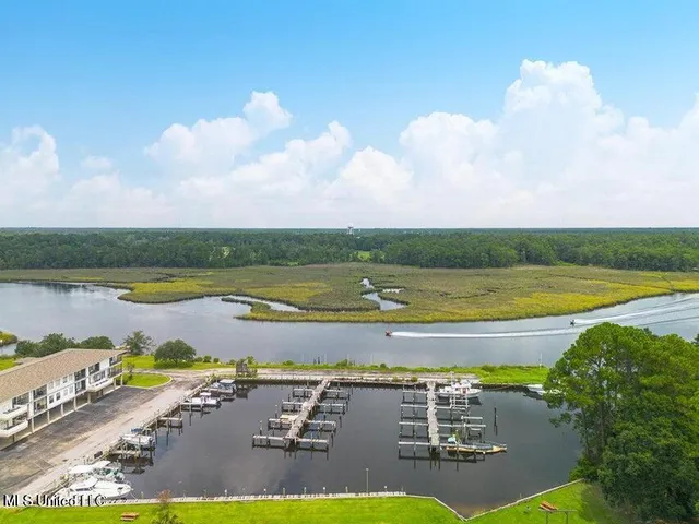 $1,150 | 3230 Cumberland Road, Unit 39, Ocean Springs, MS 39564