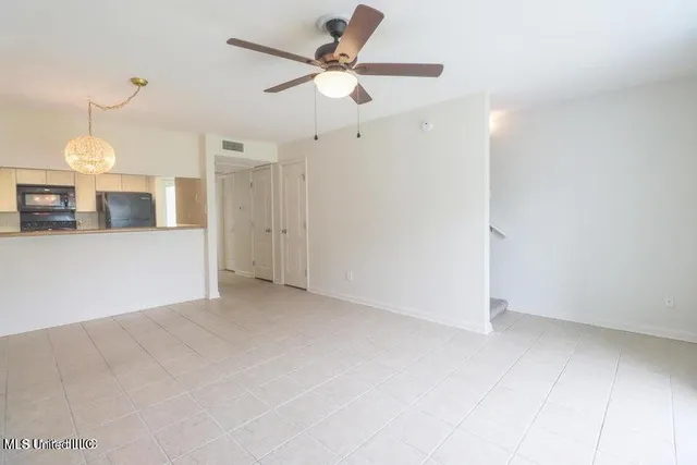 $1,150 | 3230 Cumberland Road, Unit 39, Ocean Springs, MS 39564