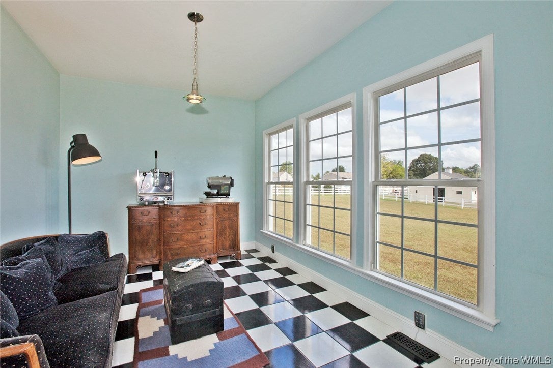 117 Joshua Road Smithfield, VA 23430 - Photo 10 of 32 Gallery Image 10