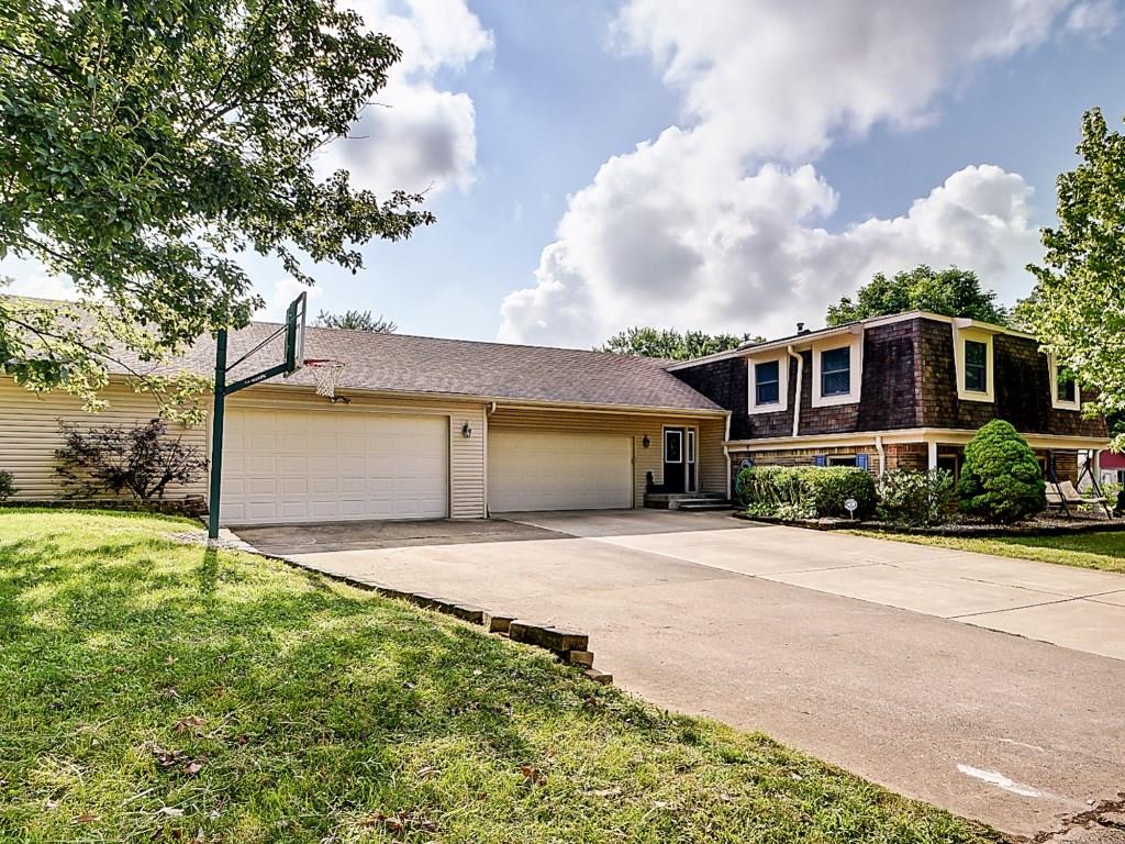 931 Apple Valley Road Greenwood, IN 46142 - Photo 1 of 24 Gallery Image 1