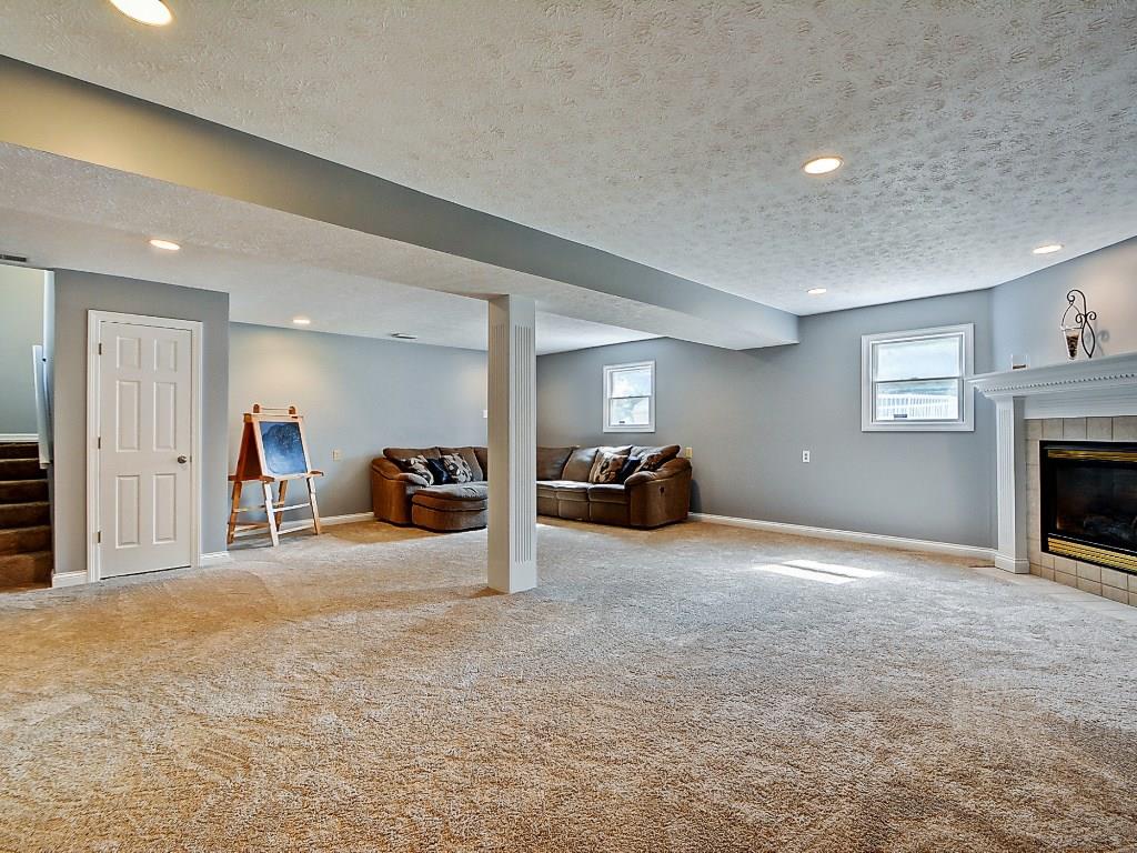 931 Apple Valley Road Greenwood, IN 46142 - Photo 14 of 24 Gallery Image 14
