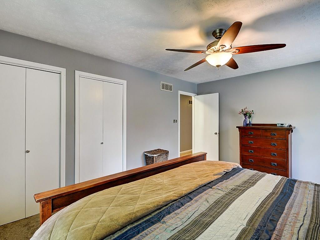 931 Apple Valley Road Greenwood, IN 46142 - Photo 5 of 24 Gallery Image 5