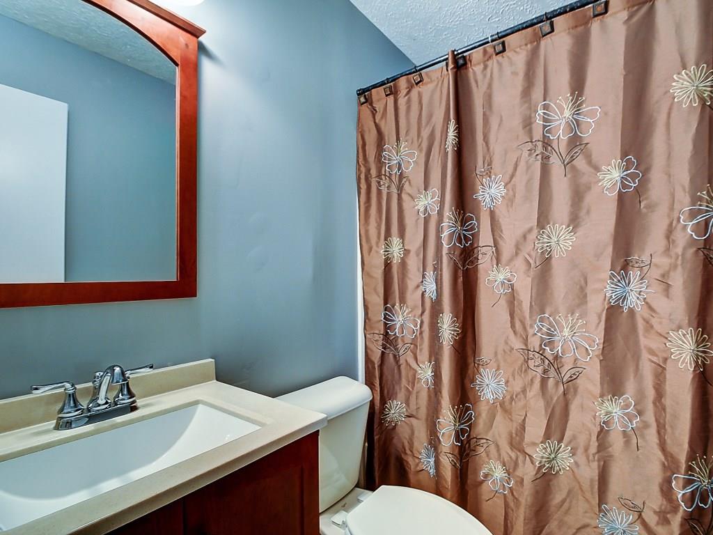931 Apple Valley Road Greenwood, IN 46142 - Photo 6 of 24 Gallery Image 6