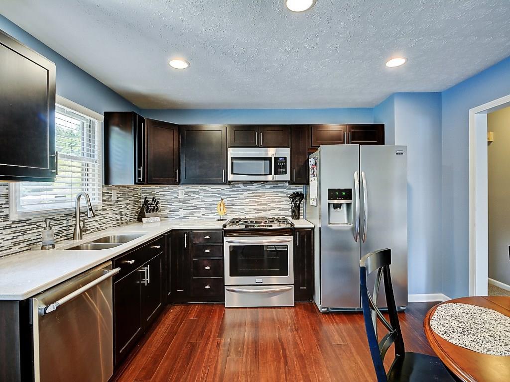 931 Apple Valley Road Greenwood, IN 46142 - Photo 7 of 24 Gallery Image 7