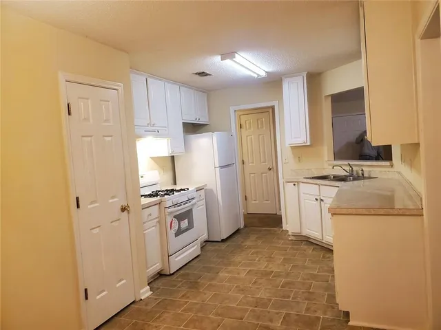 $1,550 | 6710 Gina Agha Circle, Lithonia, GA 30038