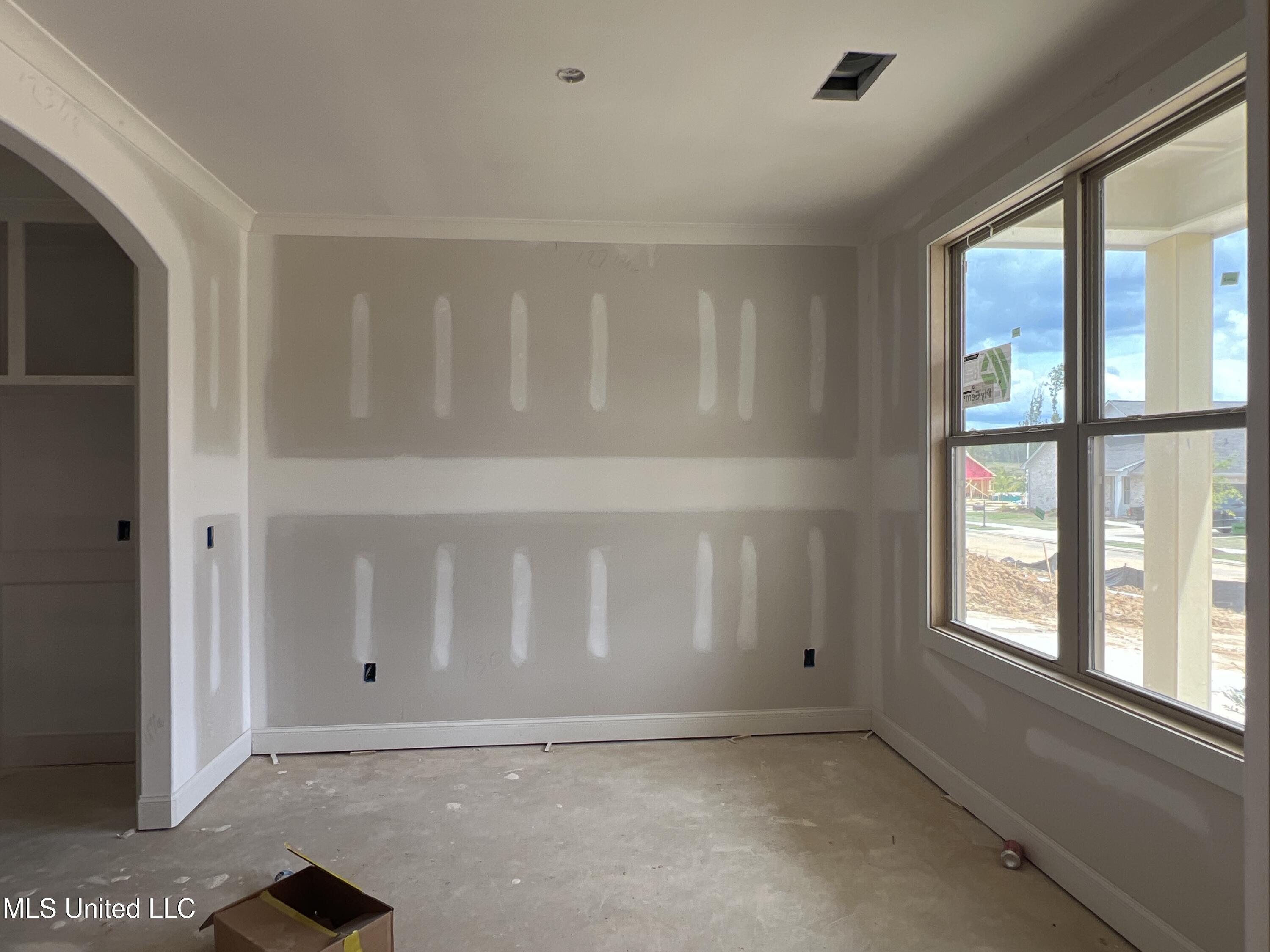 615 Cobalt Way Brandon, MS 39042 - Photo 3 of 6 image