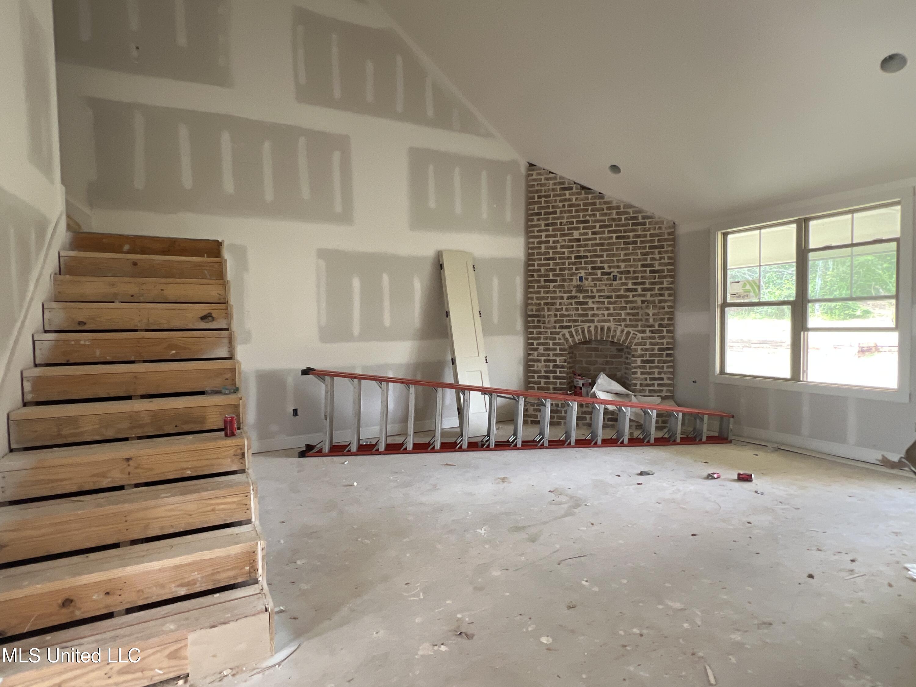 615 Cobalt Way Brandon, MS 39042 - Photo 4 of 6 image