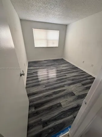 $2,100 | 7210 Northwest 179th Street, Unit 203, Hialeah, FL 33015