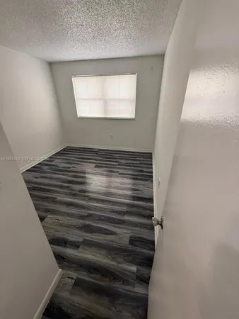 $2,100 | 7210 Northwest 179th Street, Unit 203, Hialeah, FL 33015