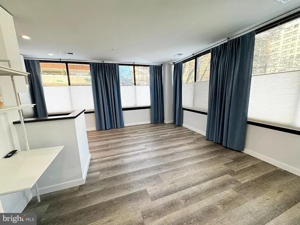 $325,000 | 700 Roeder Road, Unit 103, Silver Spring, MD 20910