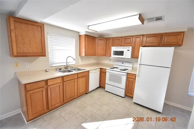 $2,045 | 17707 Sunrise Drive, Lutz, FL 33549