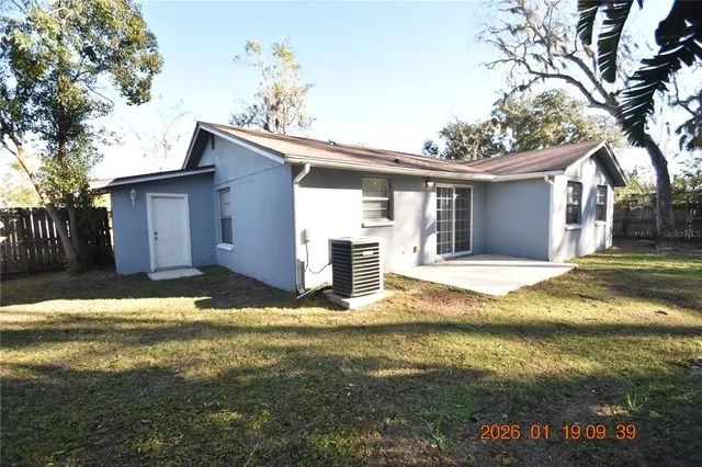 $2,045 | 17707 Sunrise Drive, Lutz, FL 33549