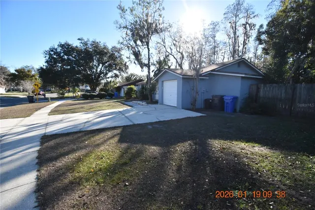 $2,045 | 17707 Sunrise Drive, Lutz, FL 33549