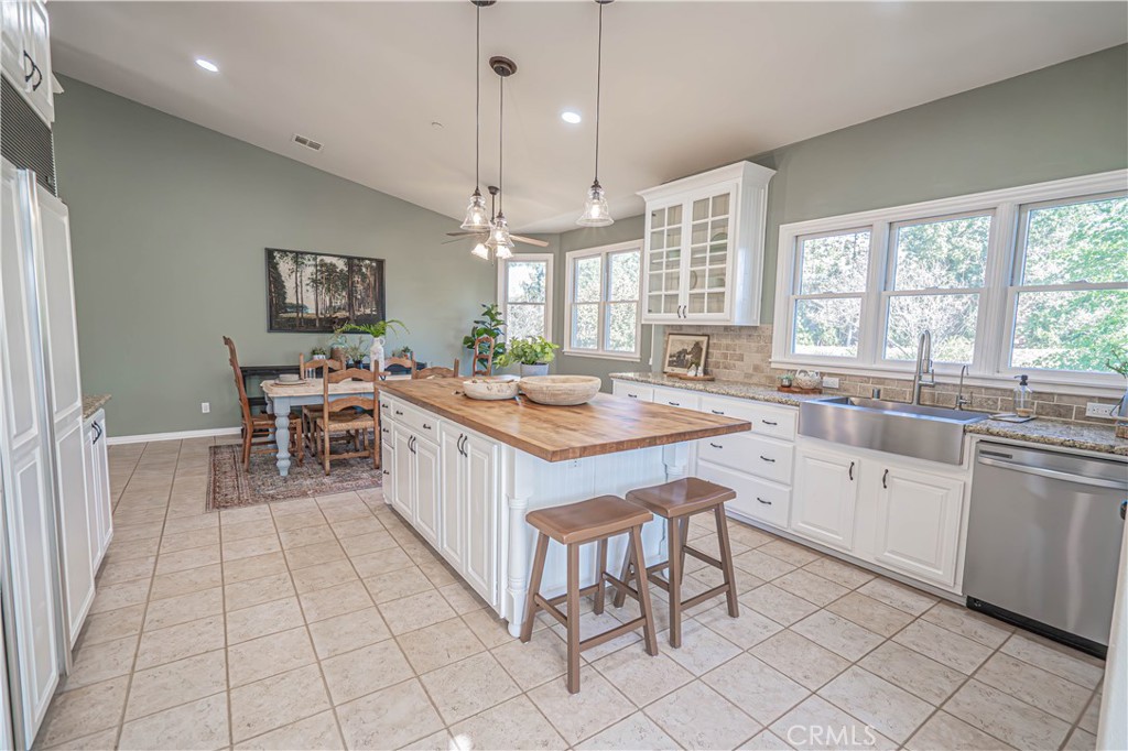 11340 Morgan Road Agua Dulce, CA 91390 - Photo 21 of 60