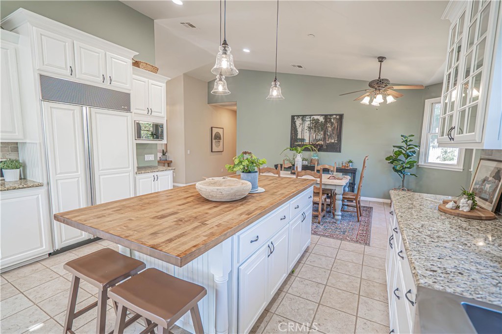 11340 Morgan Road Agua Dulce, CA 91390 - Photo 23 of 60 a view of a kitchen area