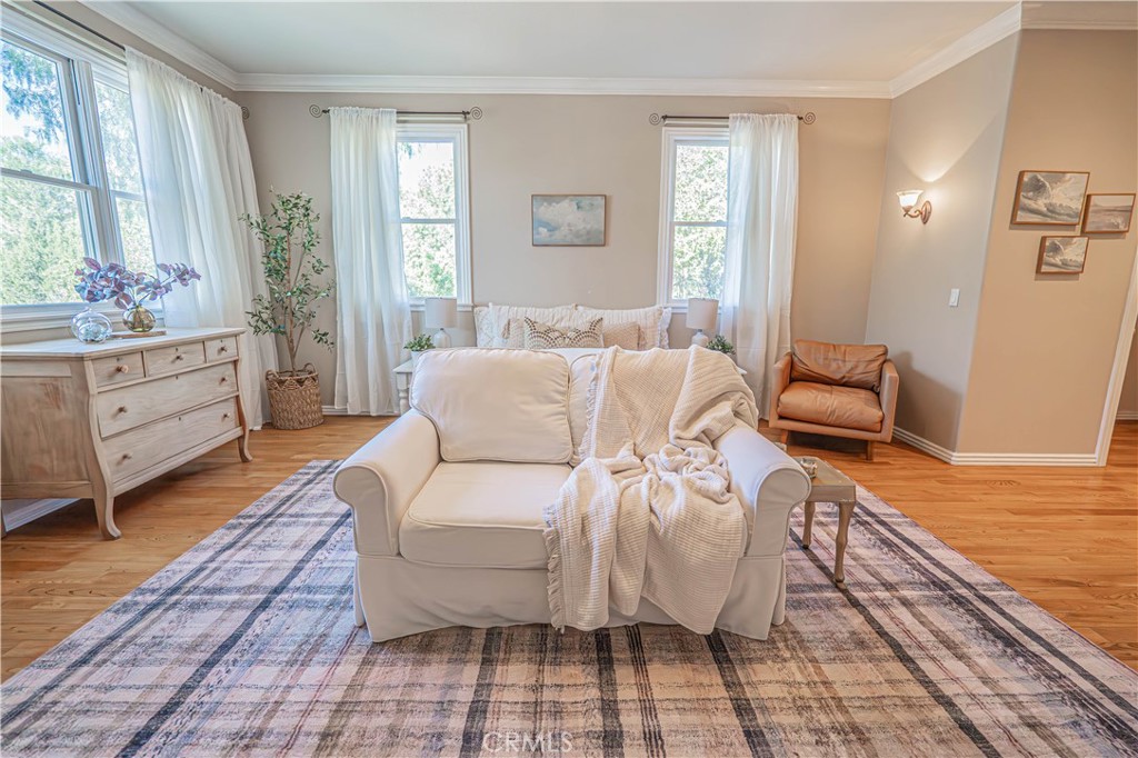 11340 Morgan Road Agua Dulce, CA 91390 - Photo 31 of 60 a bed room with a bed and a window