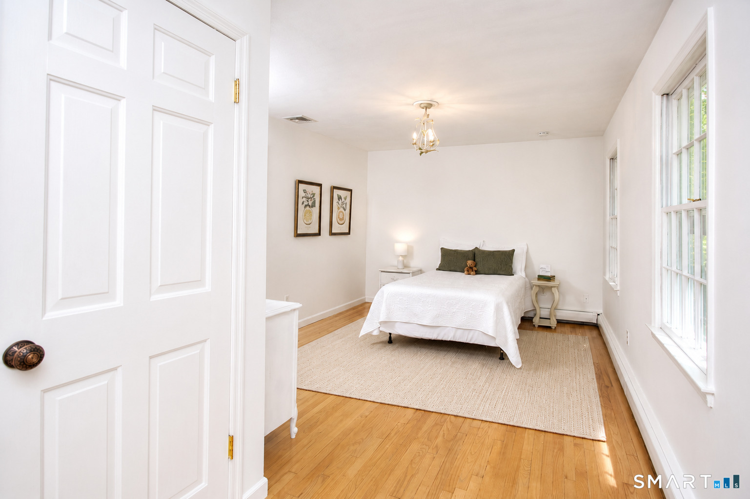 142 Horseshoe Lane Fairfield, CT 06824 - Photo 17 of 27 Gallery Image 17