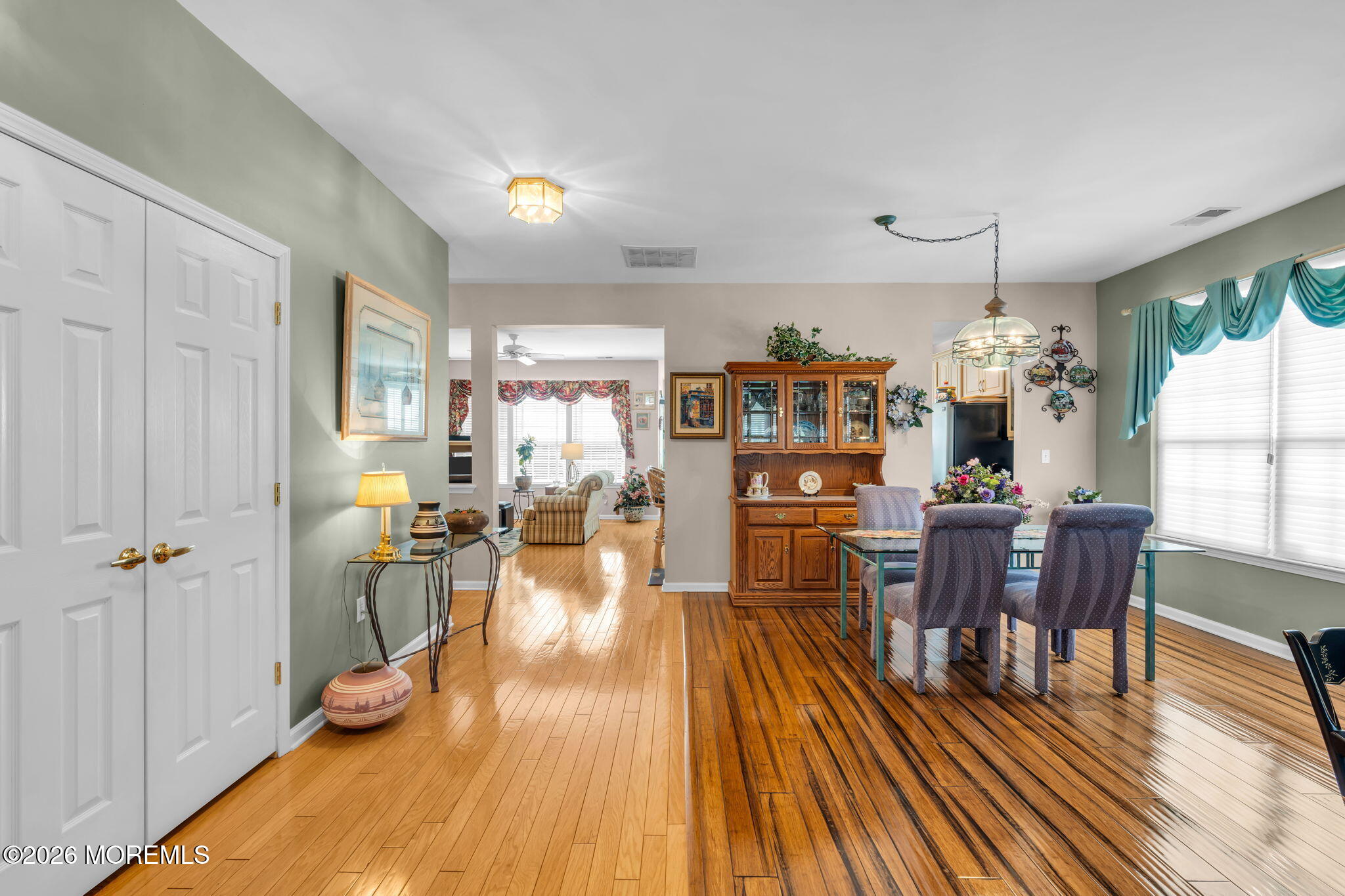 4 Chamber Lane Columbus, NJ 08022 - Photo 20 of 66 Dining Room