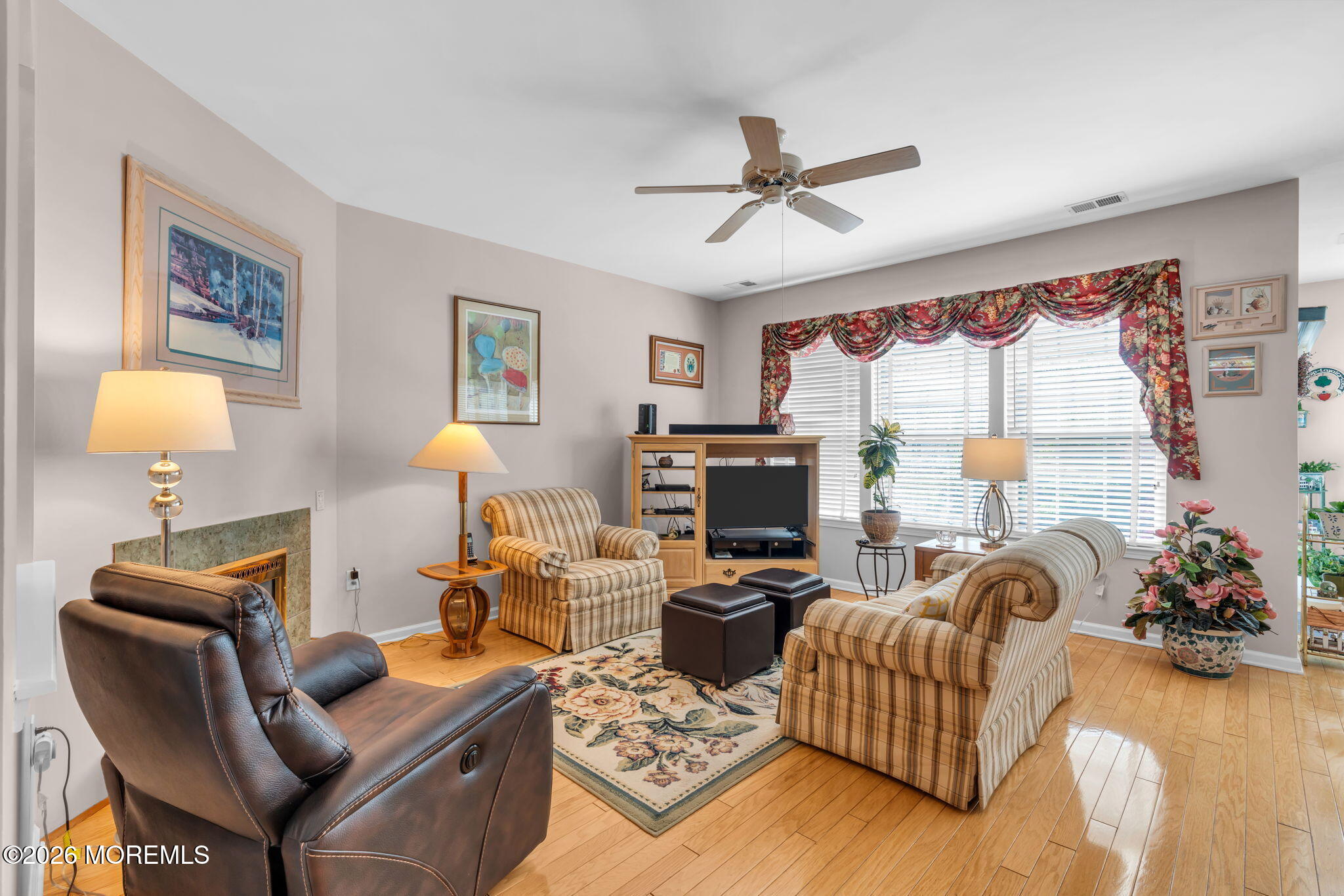4 Chamber Lane Columbus, NJ 08022 - Photo 23 of 66 Family Room