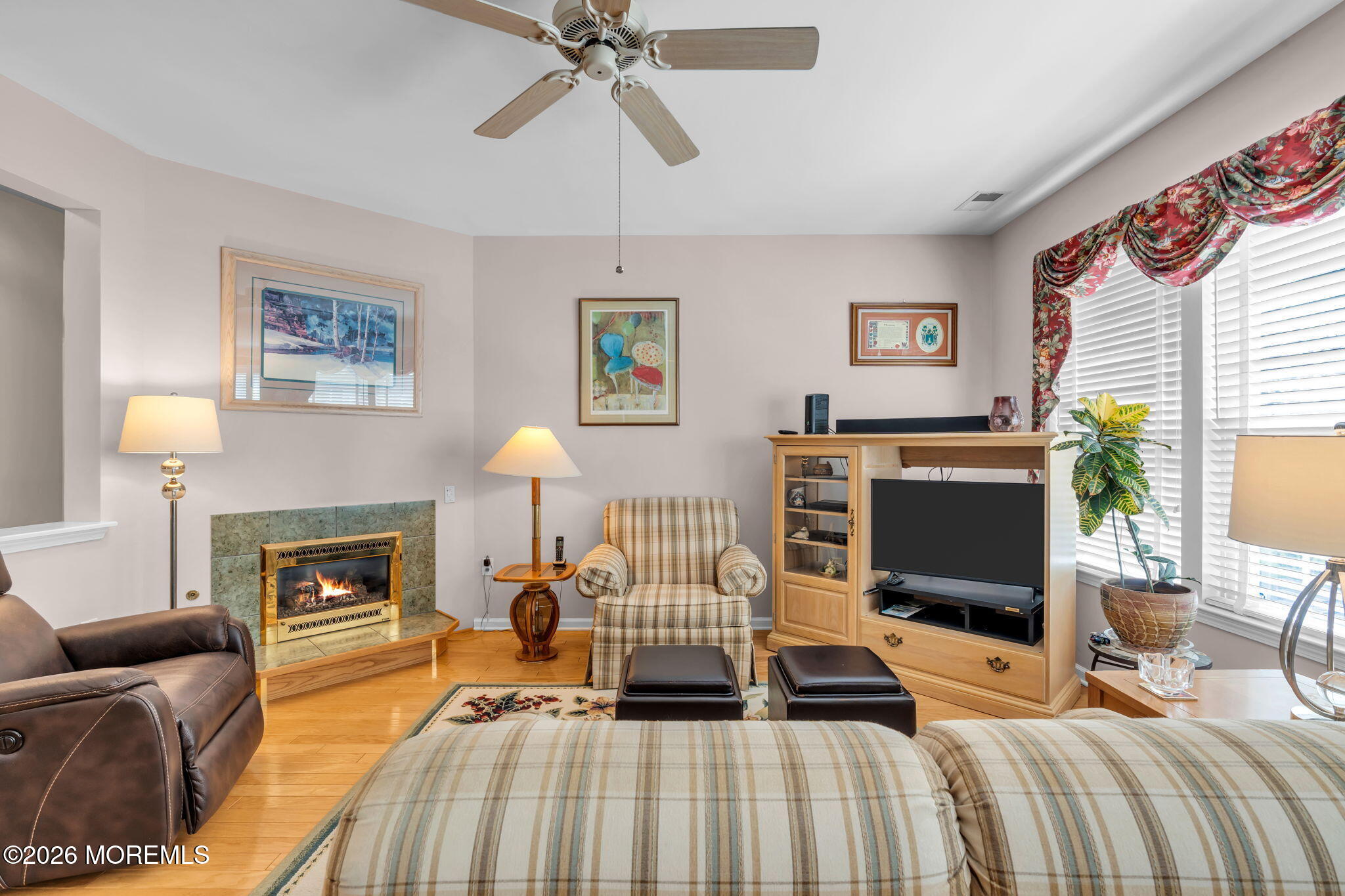 4 Chamber Lane Columbus, NJ 08022 - Photo 25 of 66 Family Room