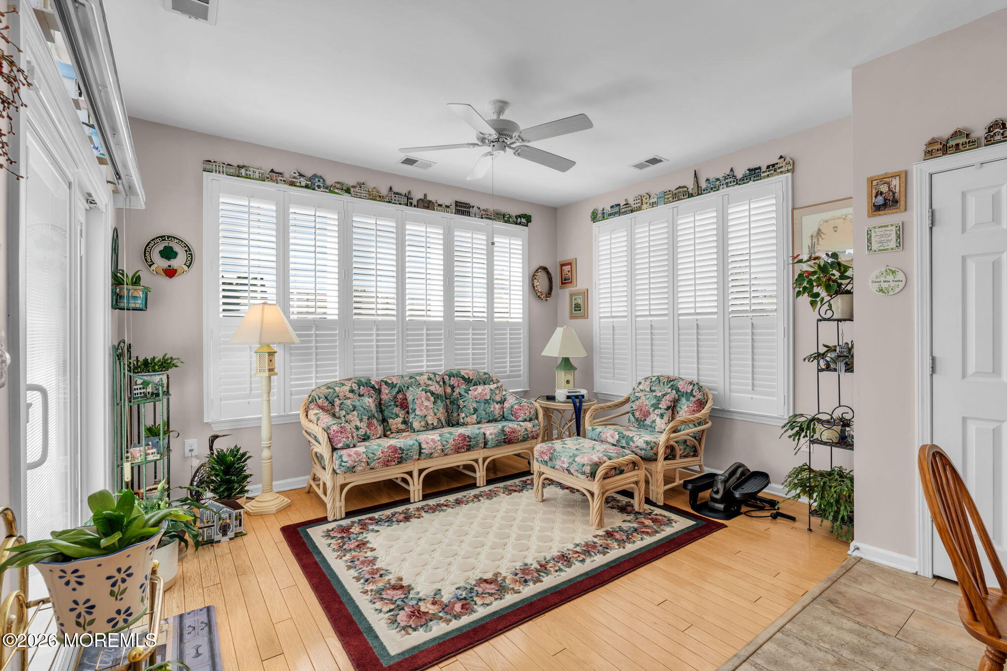 4 Chamber Lane Columbus, NJ 08022 - Photo 38 of 66 Sunroom
