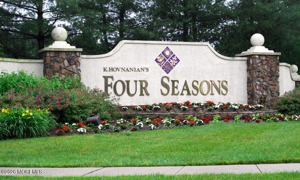 4 Chamber Lane Columbus, NJ 08022 - Photo 63 of 66 Four Seasons