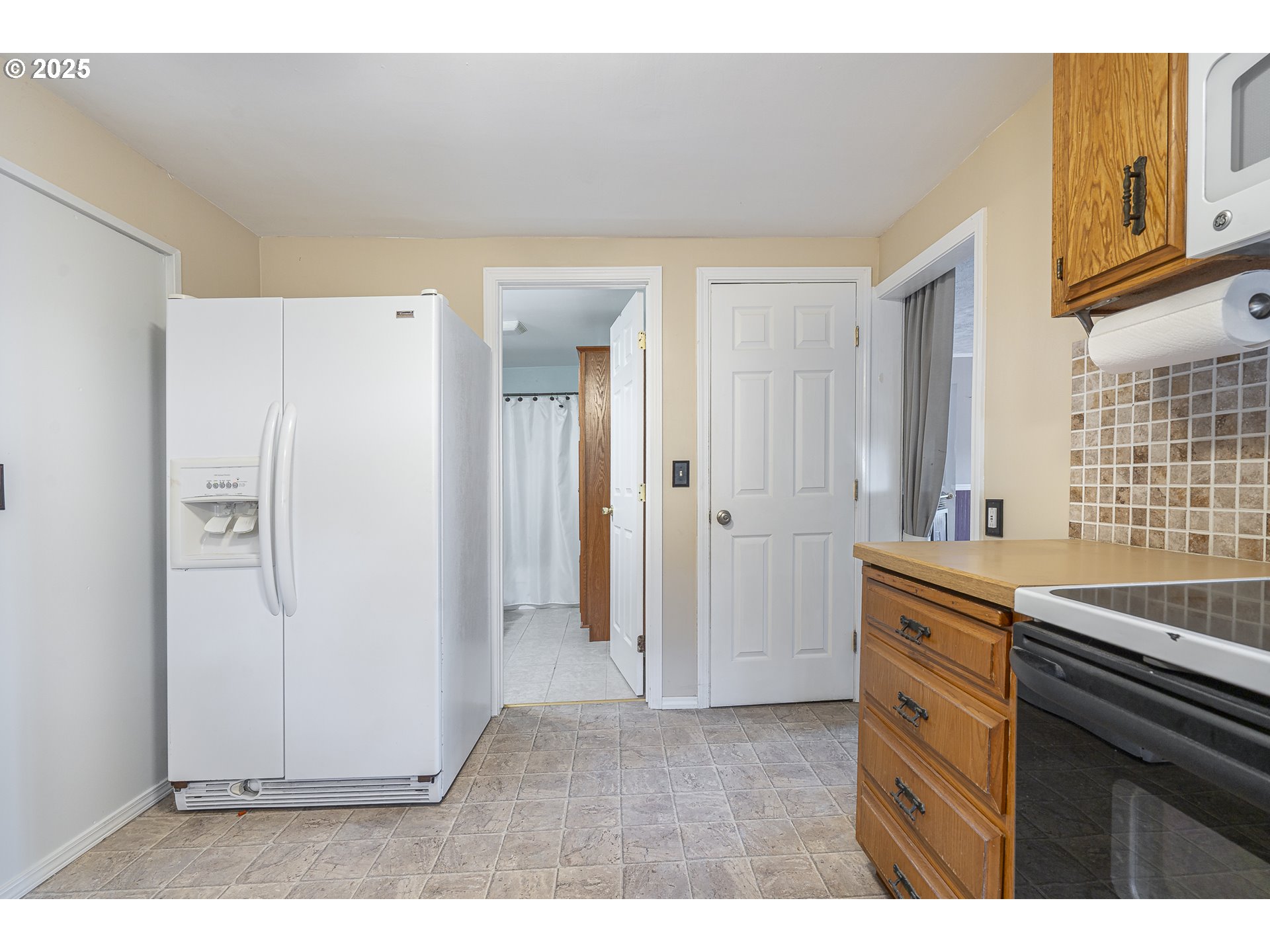 4925 Northeast 49th Street Neotsu, OR 97364 - Photo 14 of 39