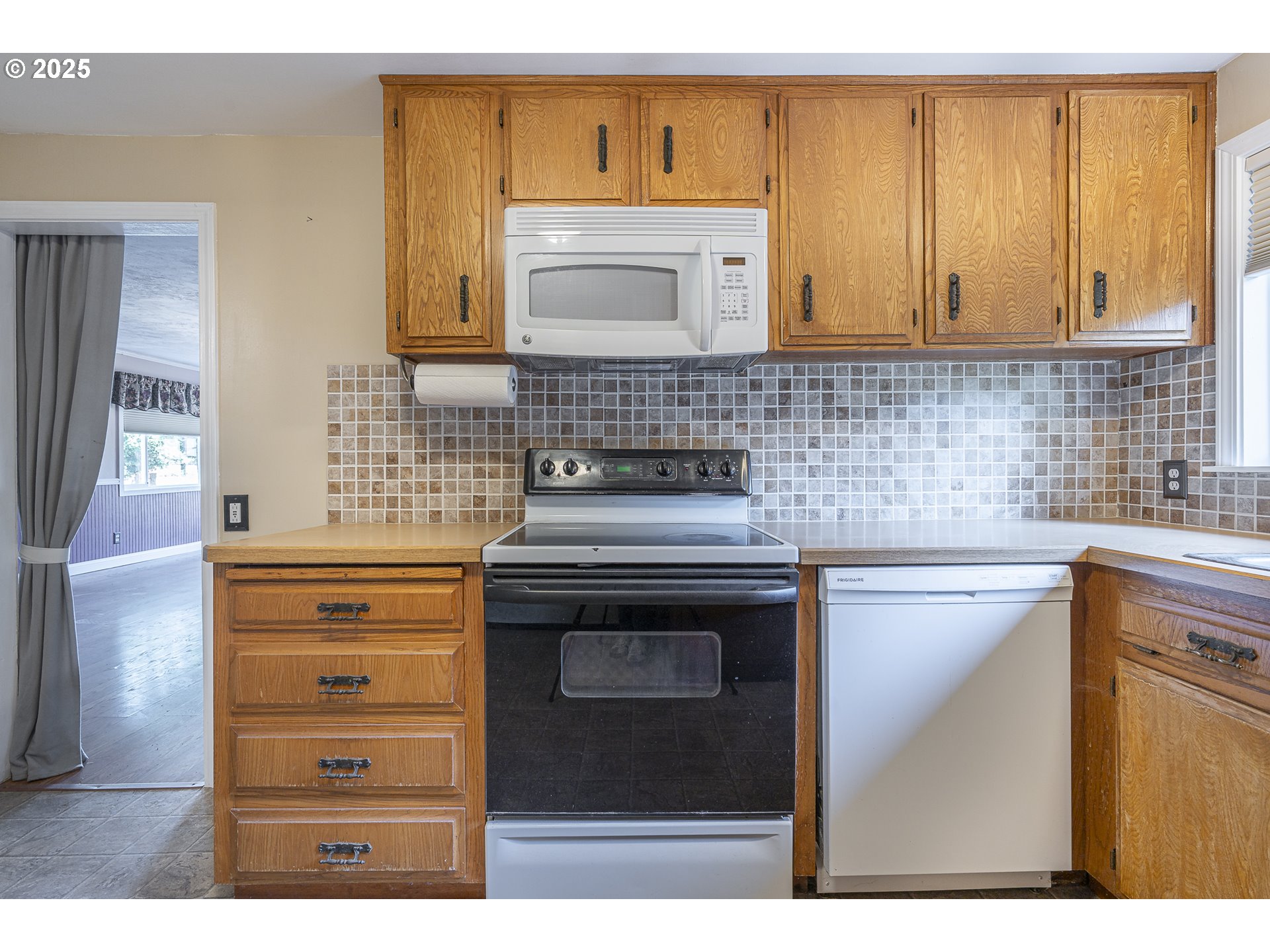 4925 Northeast 49th Street Neotsu, OR 97364 - Photo 16 of 39