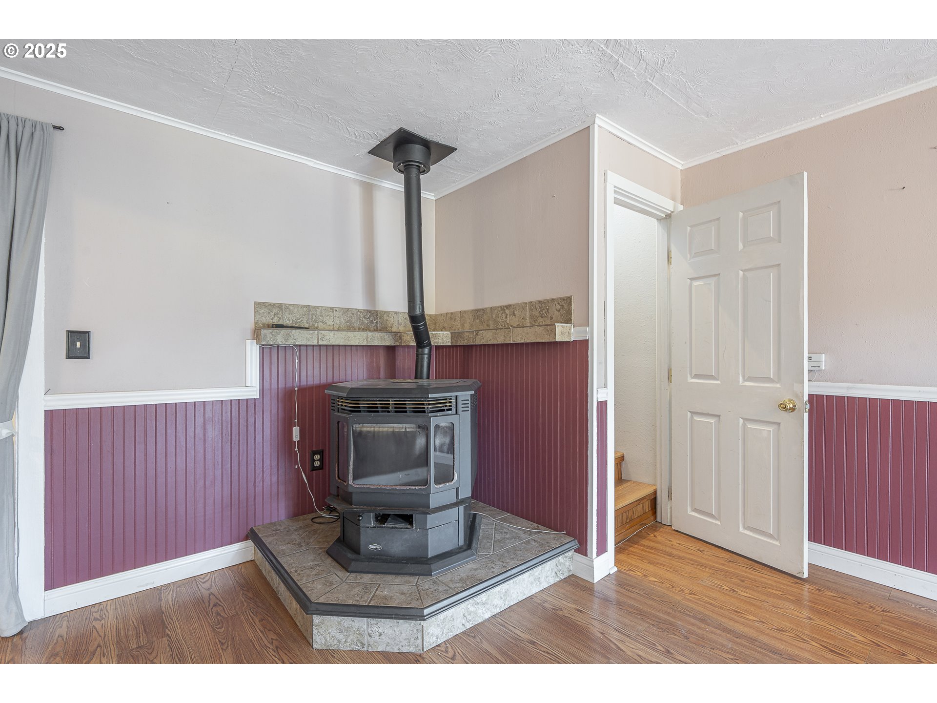 4925 Northeast 49th Street Neotsu, OR 97364 - Photo 8 of 39