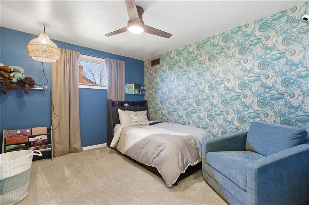 2443 Saunders Station Road Monroeville, PA 15146 - Photo 23 of 31