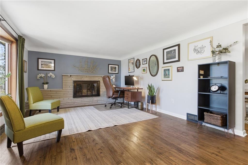 2443 Saunders Station Road Monroeville, PA 15146 - Photo 5 of 31