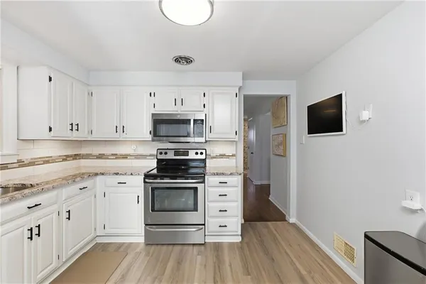 $379,000 | 2443 Saunders Station Road, Monroeville, PA 15146