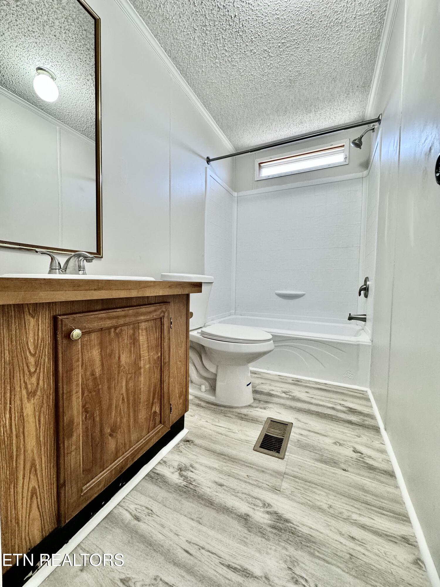 3800 Reeds Chapel Road Morristown, TN 37814 - Photo 10 of 14 Guest Bath