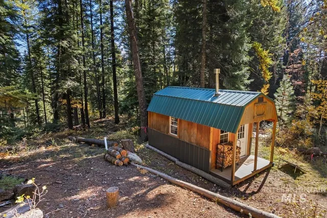 $159,900 | 30 Arling Place Trial, Cascade, ID 83611