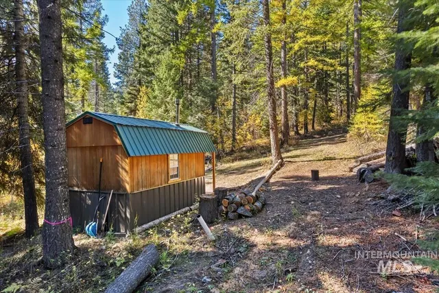 $159,900 | 30 Arling Place Trial, Cascade, ID 83611