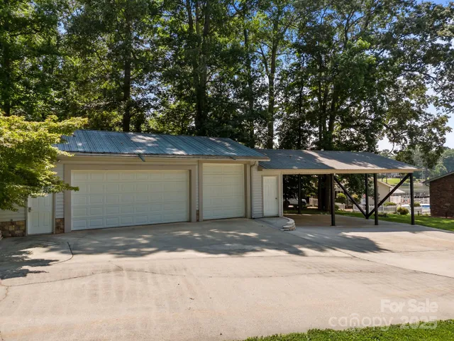 a view of a house with a garage
