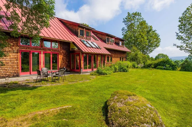 $1,100,000 | 58 Bear Tree Road, Orford, NH 03777