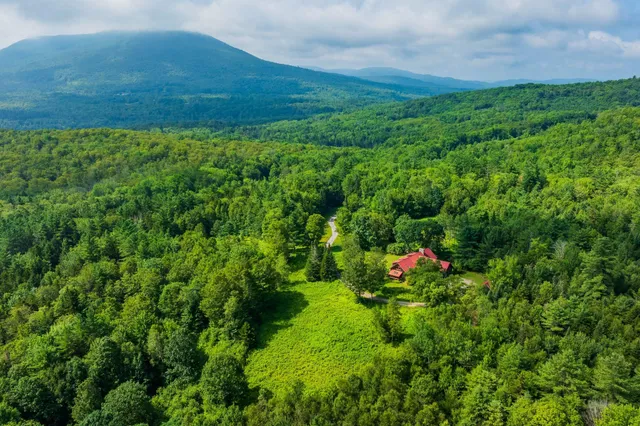 $1,100,000 | 58 Bear Tree Road, Orford, NH 03777