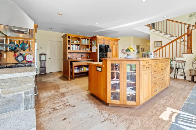 $1,100,000 | 58 Bear Tree Road, Orford, NH 03777